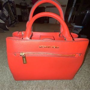 New Micheal Kors Cindy Coral Pink Medium leather Dome Satchel